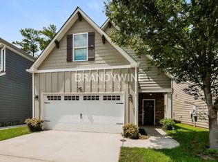 18 E Newnan Rd, Newnan, GA 30263