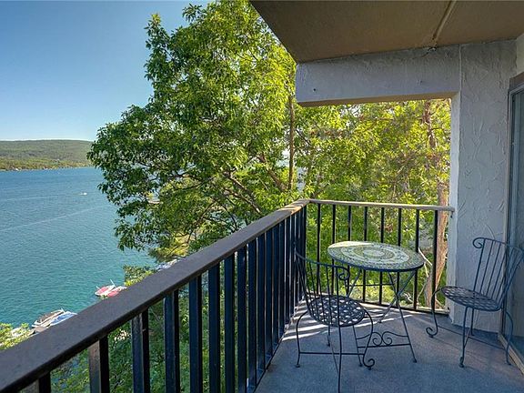 3rd image of 36 Cliffside Dr