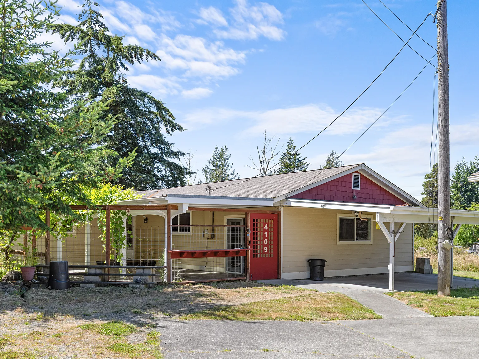 3 bed, 1688 sqft, $3,100 — Photo 1