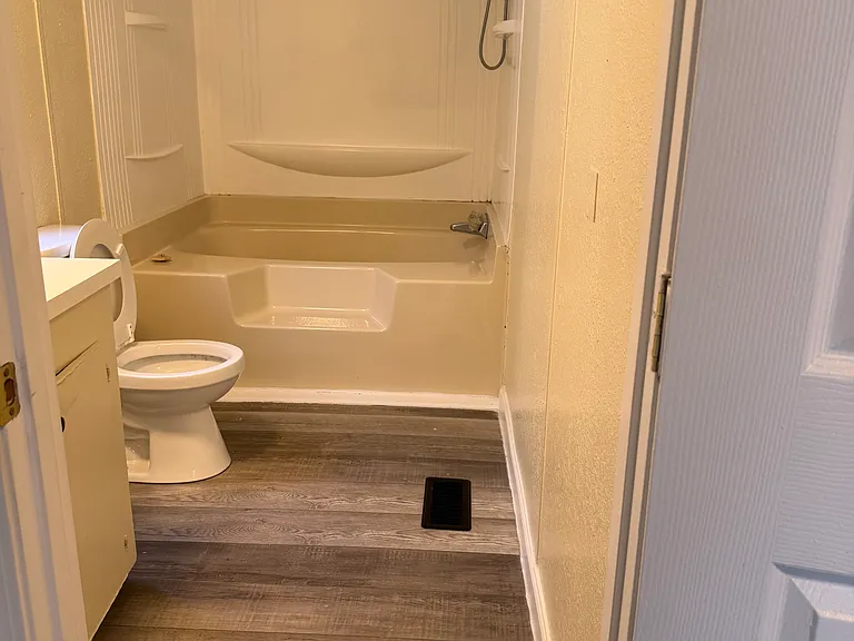 BATHROOM (1) IN MASTER BEDROOM AREA