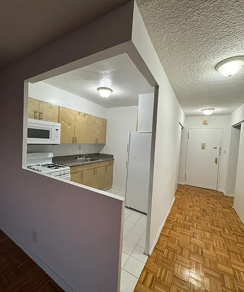 280 Marin Blvd #19F — Photo 6