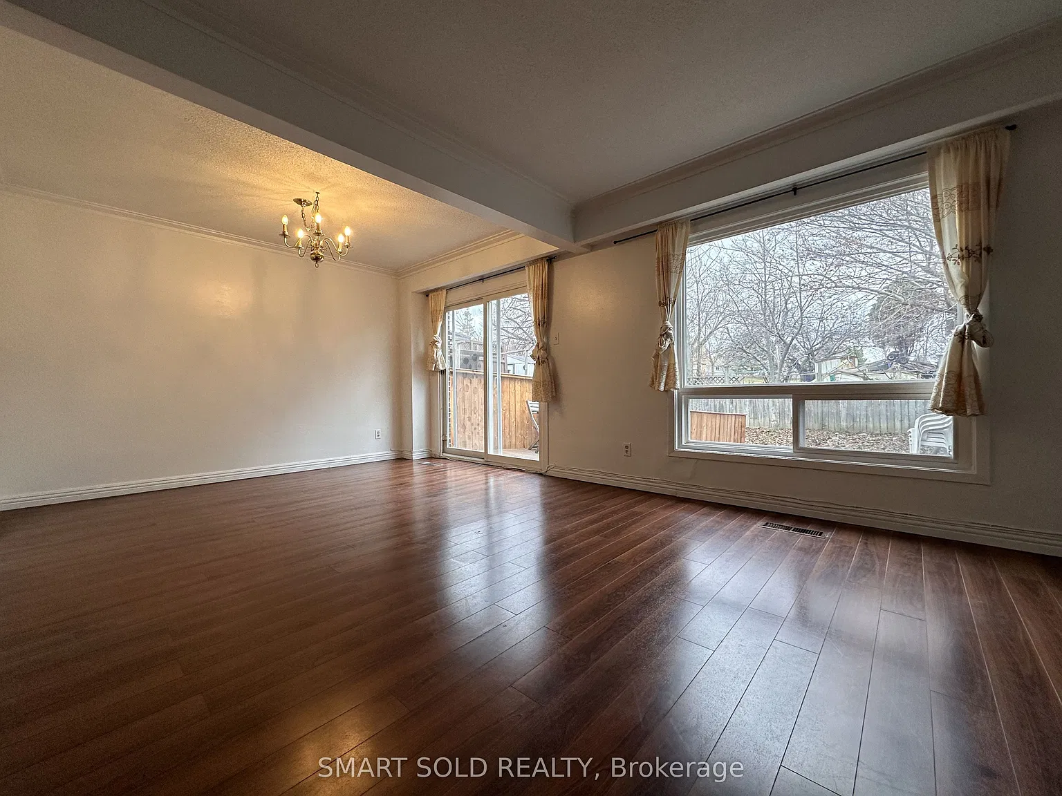 3 bed, $3,500 — Photo 1