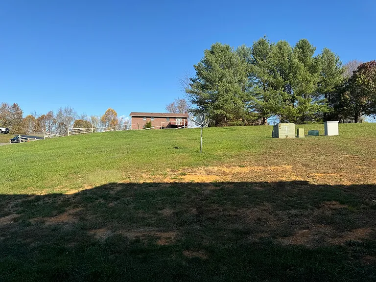 120 Oakcrest Cir — Photo 8