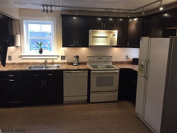 3rd image of 234 W Curtin St