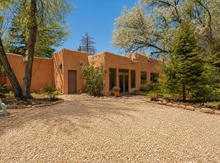 414 Theodora St, Taos, NM 87571