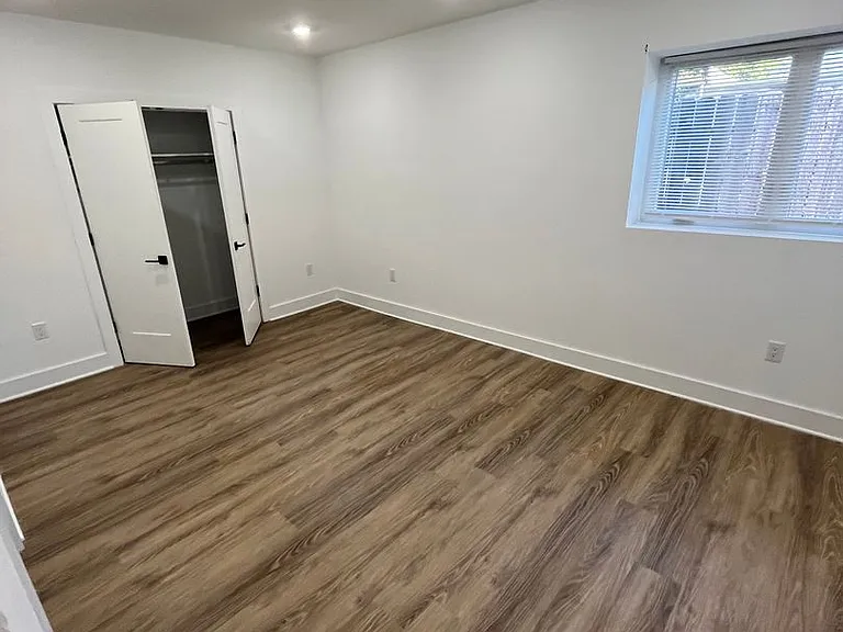 85 E Sharpnack St — Photo 35