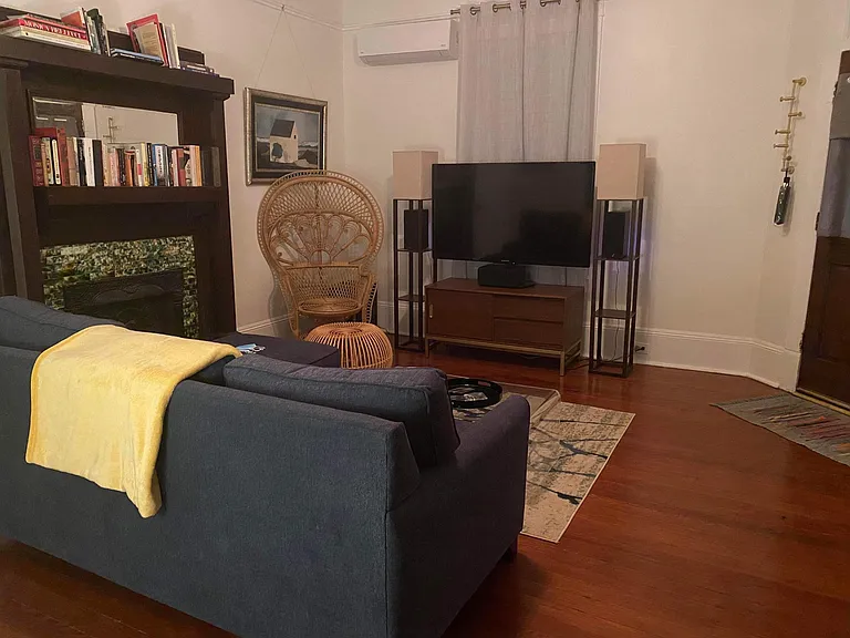 701 Brookstown Ave #A — Photo 3