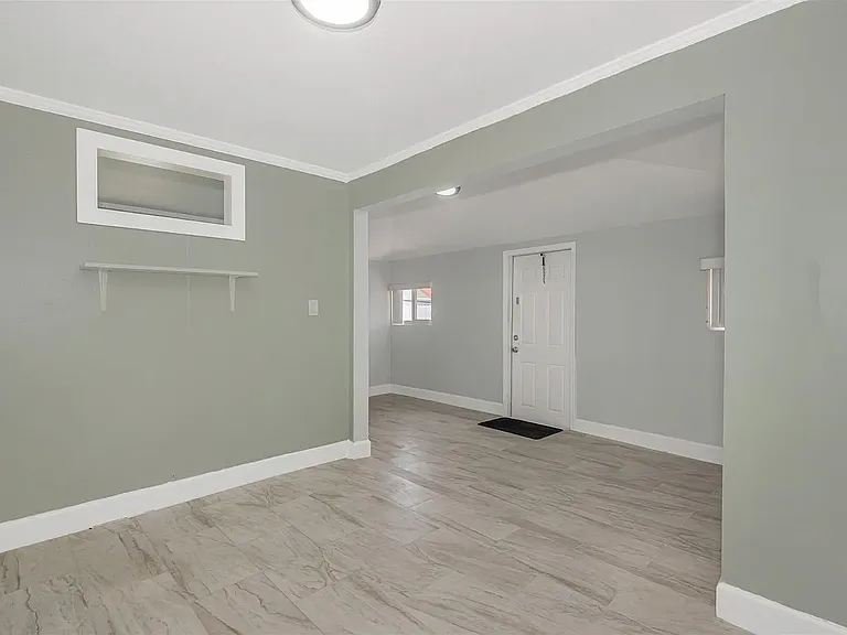 224 SW 15th St #3 — Photo 8