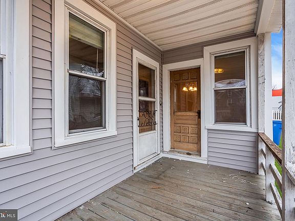 2nd image of 104 Maple St