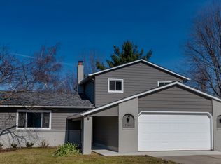 7361 Faye Ln, Mentor, OH 44060