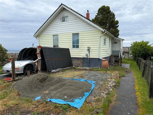 7385 Market St, Pt Hardy, BC V0N 2P0