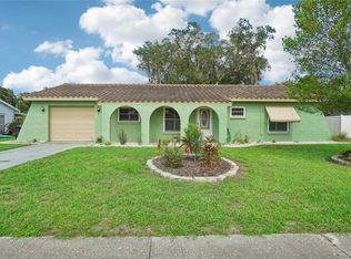 8410 Angela Ct, Zephyrhills, FL 33541