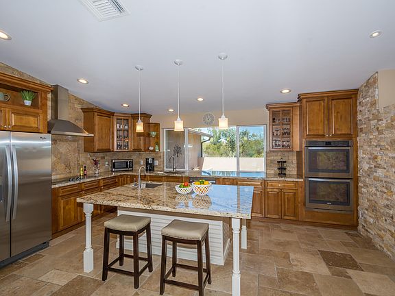 3rd image of 655 W Bangalor Dr