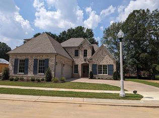 1667 Neshoba Oak Ln W, Germantown, TN 38138