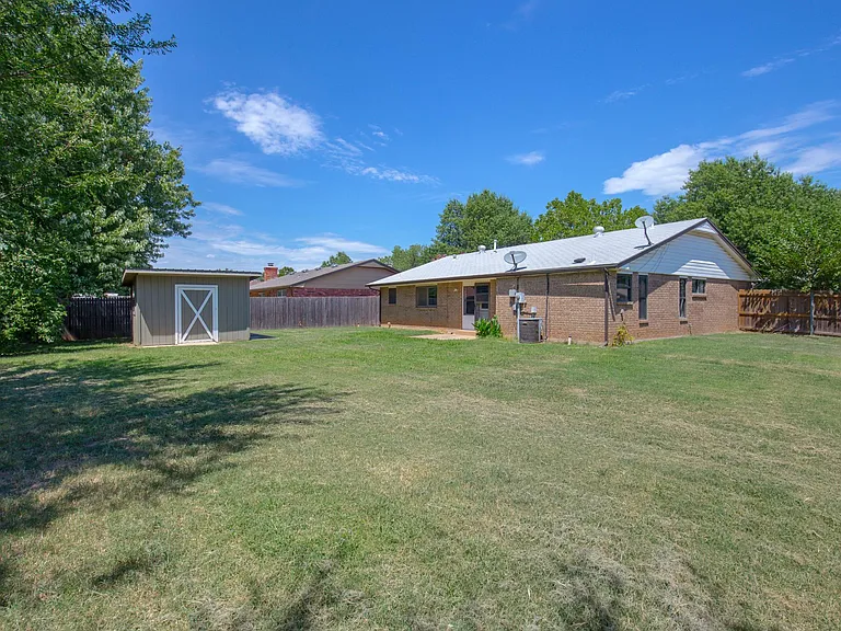 600 Kay Hill Ln — Photo 14