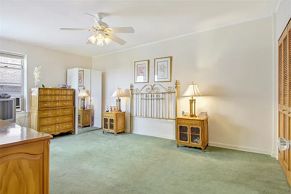 Sold by Douglas Elliman | media 24