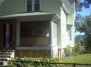 1929 Dewey Ave, Evanston, IL 60201