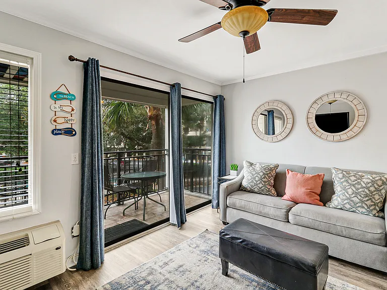 23 S Forest Beach Dr #142 — Photo 5