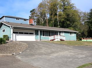 3070 Madrona St, North Bend, OR 97459