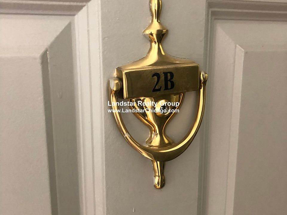 1st image of 4811 N Wolcott Ave APT 2b