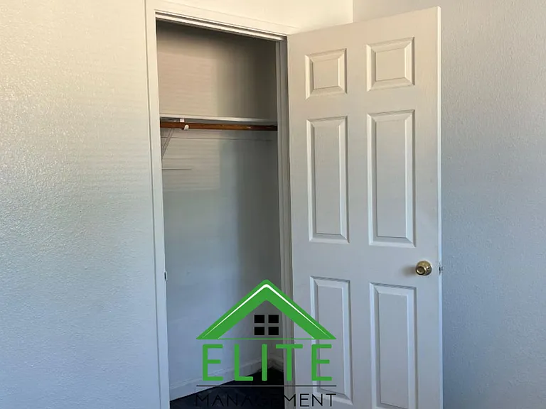 2980 Stingy Ln #B — Photo 10