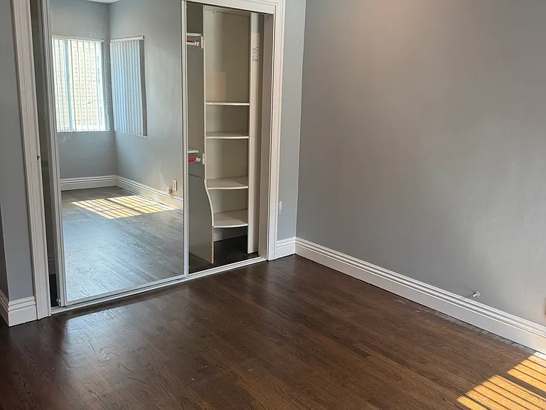 1316 N Laurel Ave #9 — Photo 12