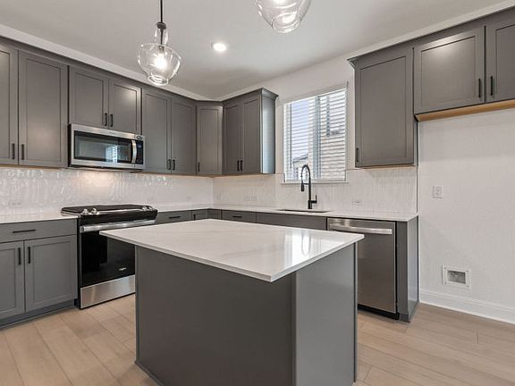 Open Kitchen