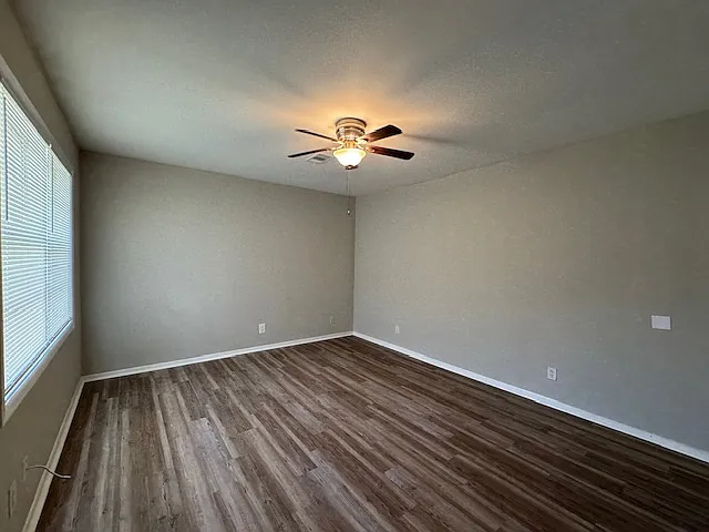 2269 Robin Lyn Ct — Photo 13