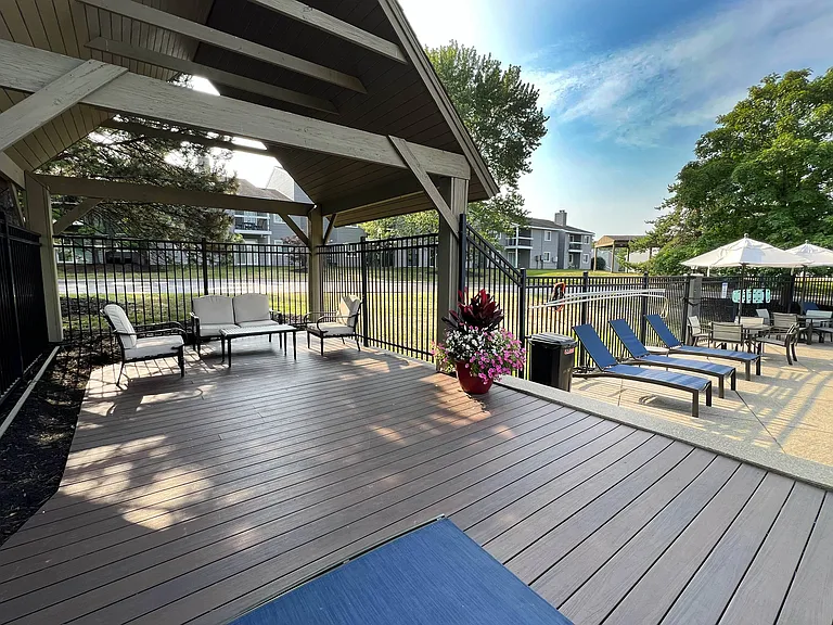 Deercross Apartments — Photo 13