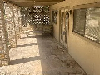 2 bed, 1.0 bath, 1000 sqft, $1,600 — Photo 4