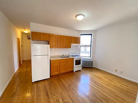 Rented by Highline Residential | media 10