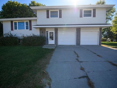 1908 Maurer Dr, Norfolk, NE, 68701