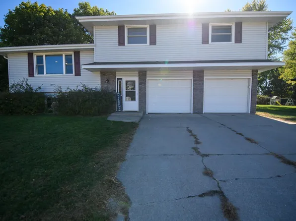 1908 Maurer Dr, Norfolk, NE 68701