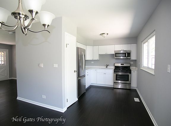 5th image of 456 Winthrop Ave