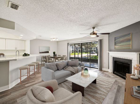 4401 Scenic Lake Dr #1018389