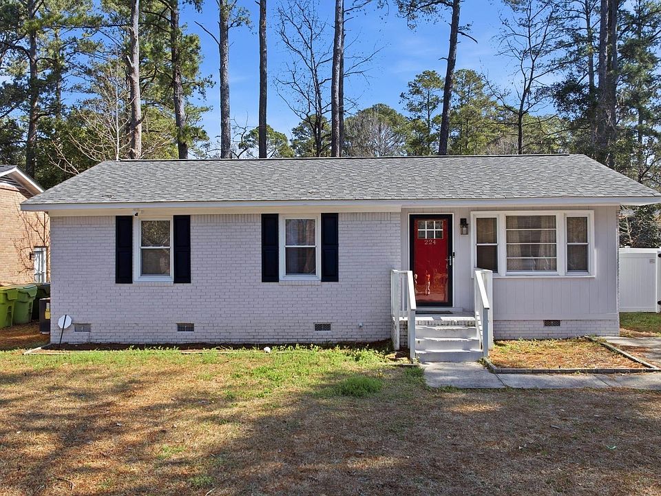 1st image of 224 Foxhunt Rd