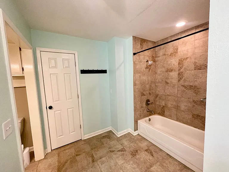 503 Brookstone Dr — Photo 14