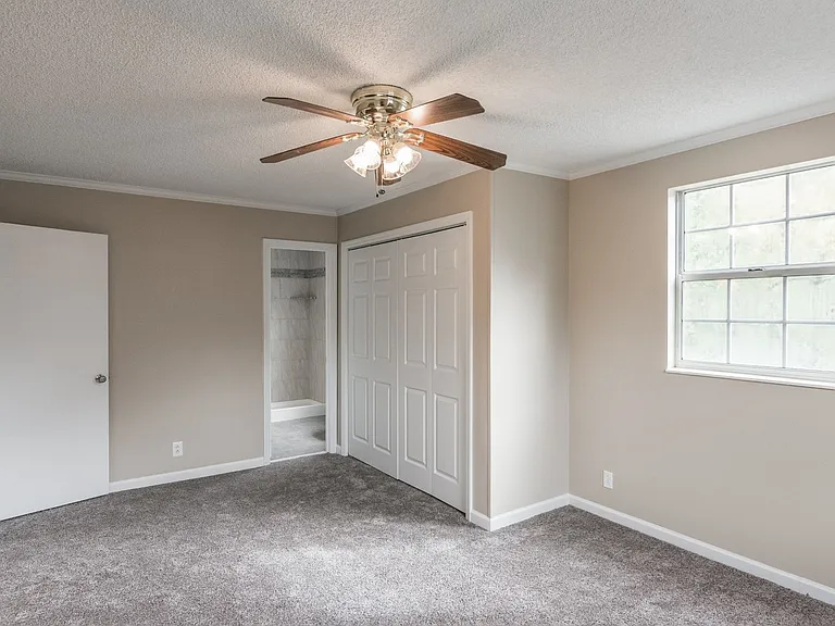 5216 Roxborough Dr — Photo 14