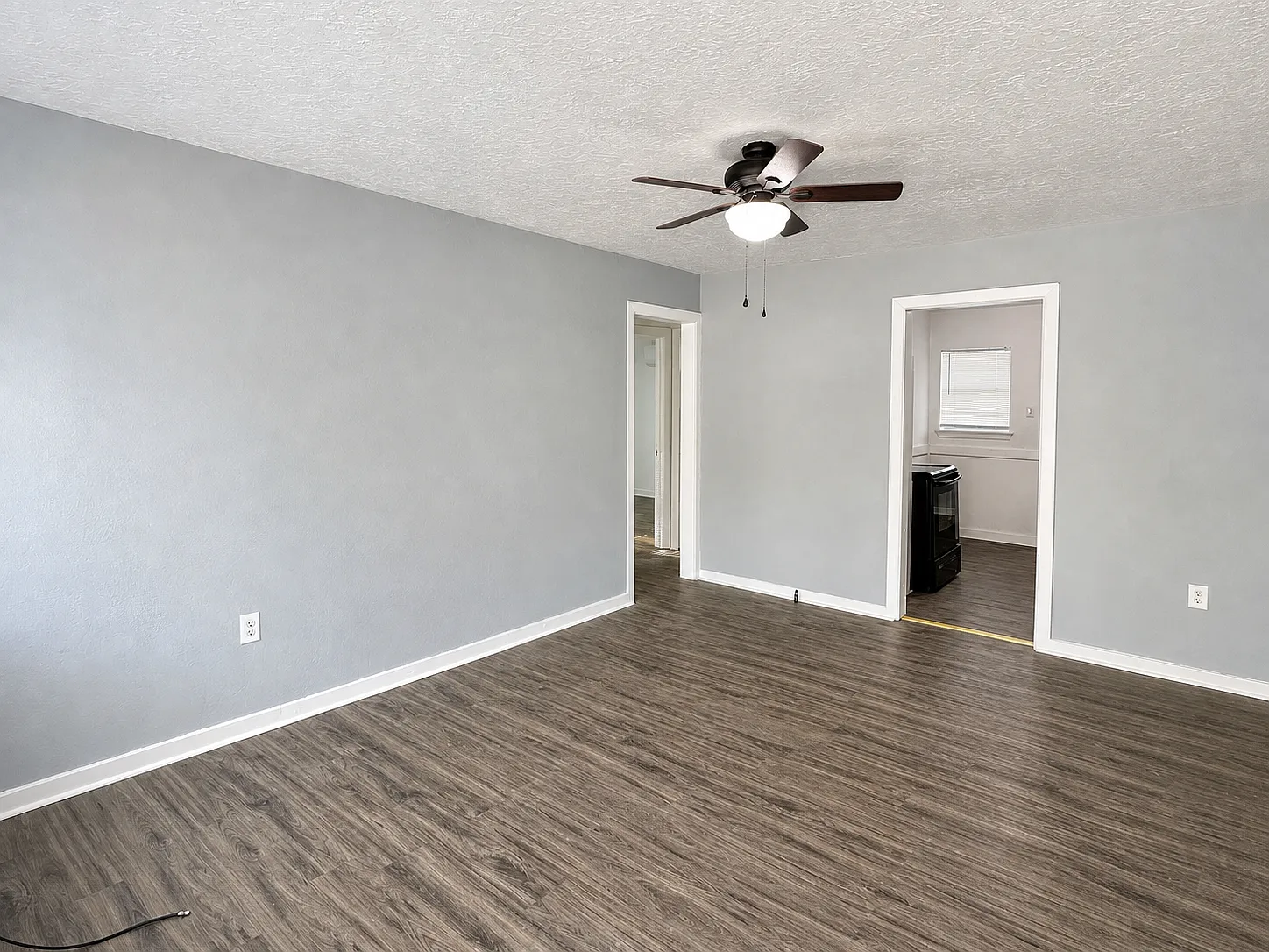 2 bed, 680 sqft, $800 — Photo 2