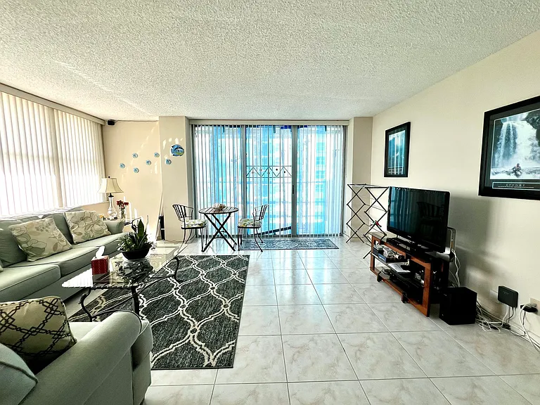 111 Briny Ave #1511 — Photo 10