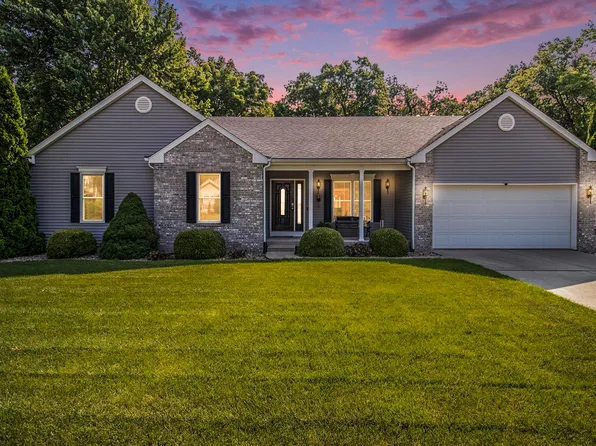 55400 Falling Water Dr, Elkhart, IN 46514