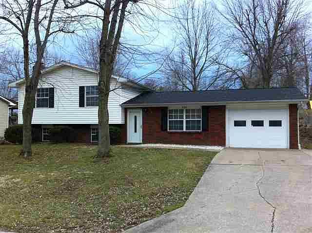 1st image of 825 Odus Dr