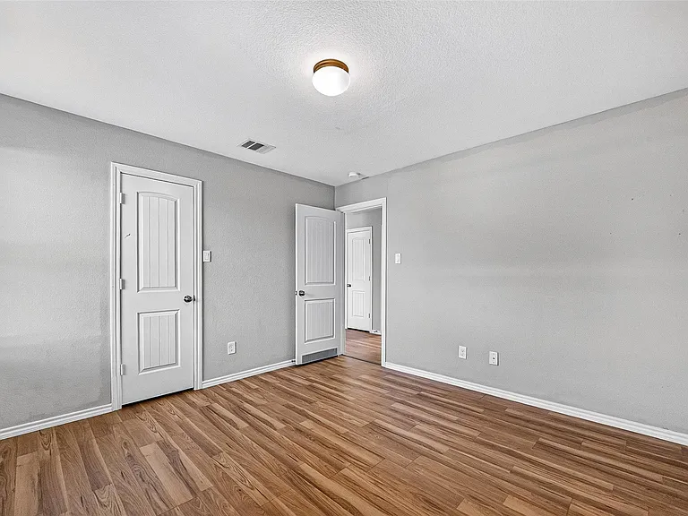 1326 Seagler Pond Ln — Photo 41