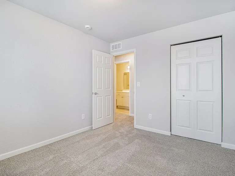 1257 Baker St — Photo 22