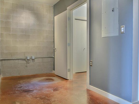5th image of 2001 E 2nd Ave Unit 1