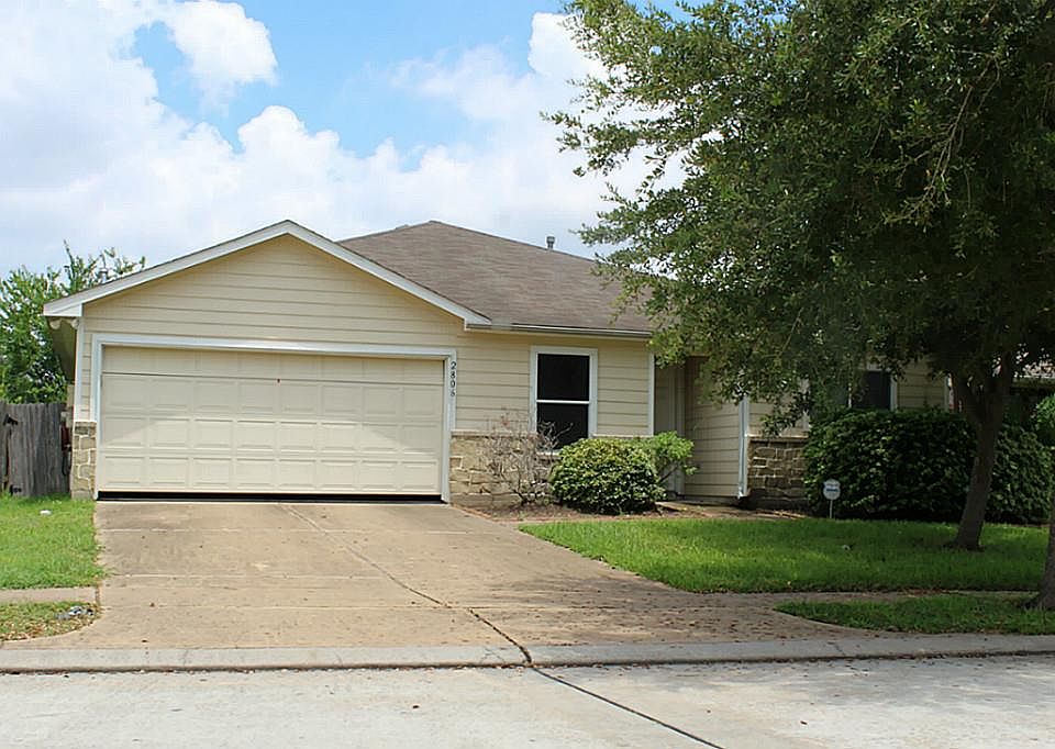 1st image of 2806 Meiko Dr