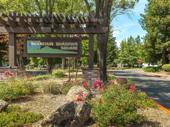 80 Francis Cir, Rohnert Park, CA 94928
