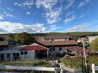 428 E Center St, Nesquehoning, PA 18240