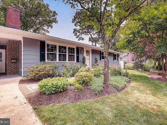 5th image of 861 Cottonwood Dr