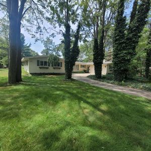 5601 Lamplighter Ln, Midland, MI, 48642